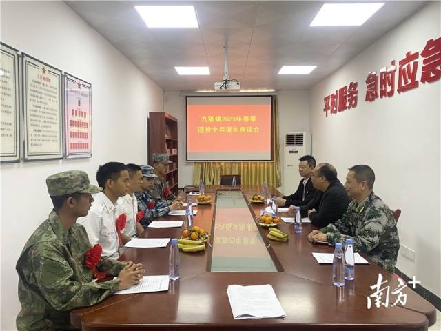 座談會(huì)現(xiàn)場。
