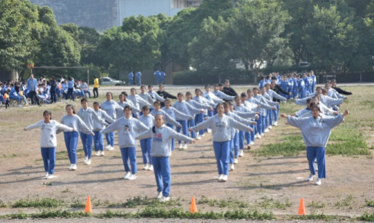 連州市職業(yè)技術(shù)學(xué)校、連州技工學(xué)校舉辦2019年廣播操比賽708.png