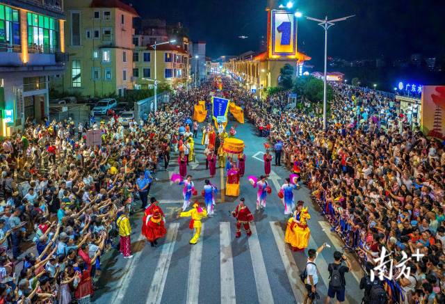 “到連州過(guò)周末 到連州吃宵夜”成為旅游品牌。丘貴星 攝