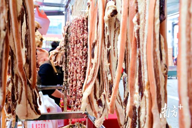 東陂臘味的醇香早已穿越三百余年時(shí)光。黃瀅 攝